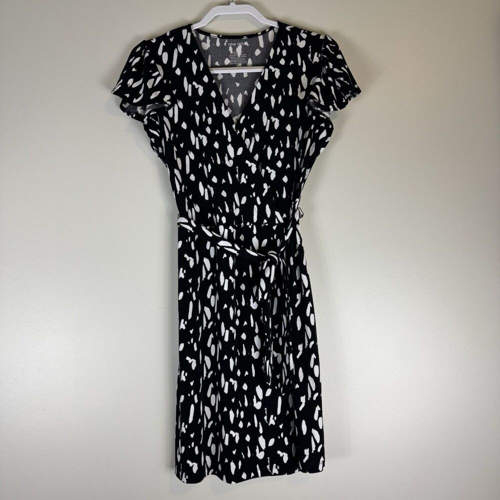 Nine West Abstract Black And White Wrap Style Cap Sleeve Dress W/ Tie - Size M